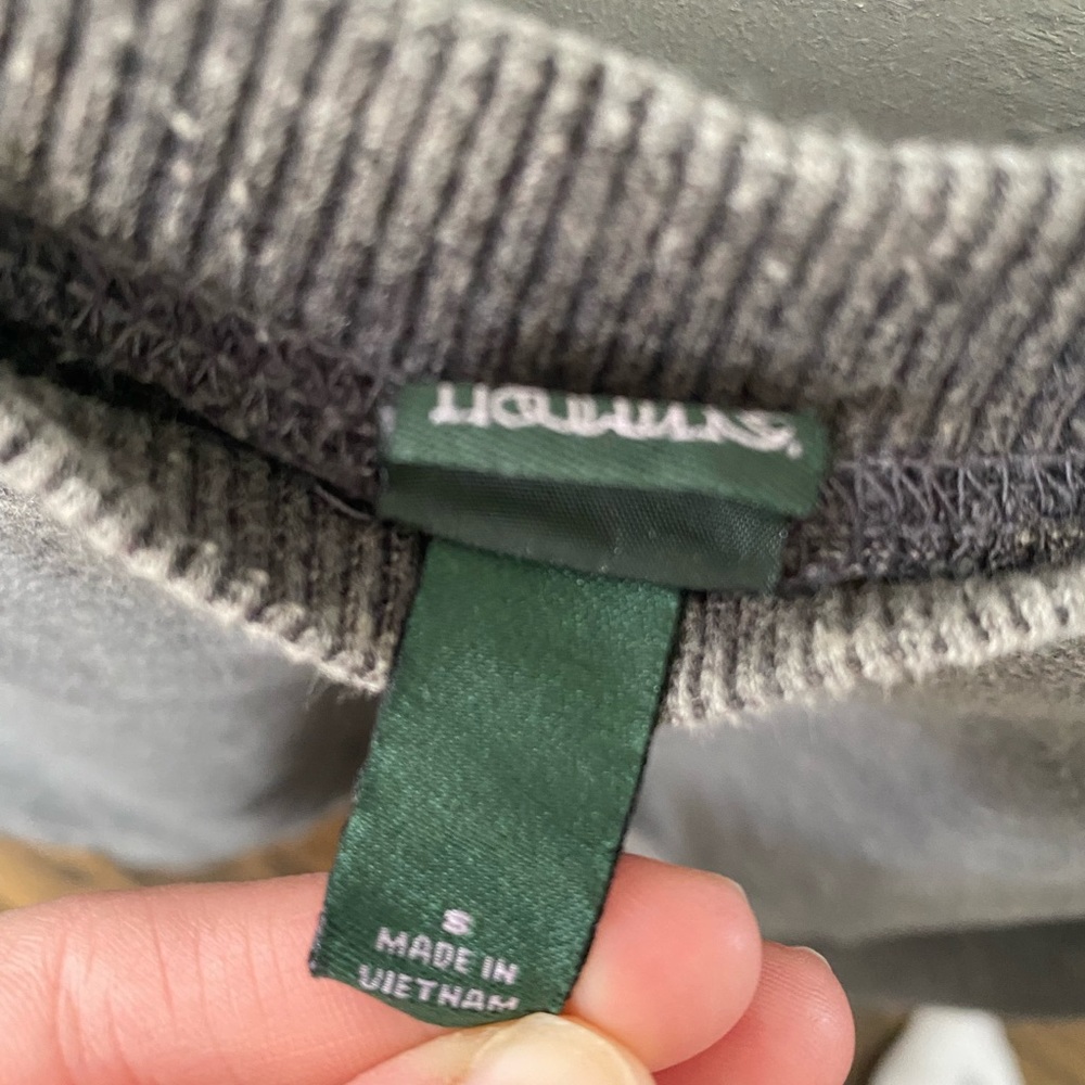 Distressed crew neck - Picture 2 of 3
